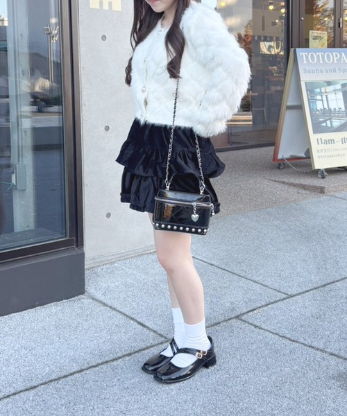 frunco（フランコ）の「【ZOZO限定】パールボタンショートシャギーニット（ニット/セーター・レディース・ホワイト/ブラック・FREE）」の6枚目の写真
