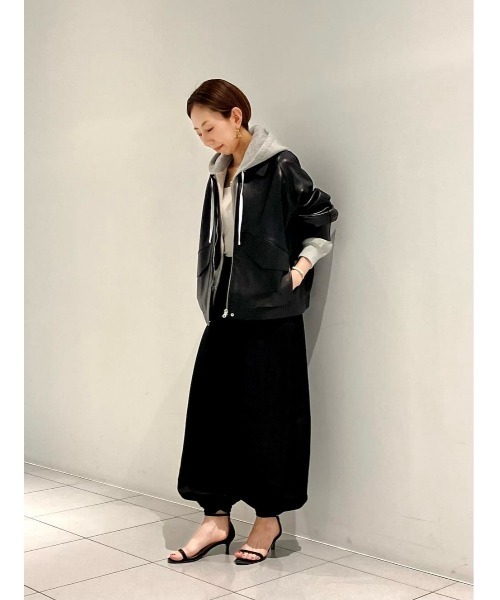 allureville(アルアバイル)の「フィブリルポプリンバルーンパンツ(その他パンツ・レディース・オフホワイト/ブラック・1/2)」の9枚目の写真