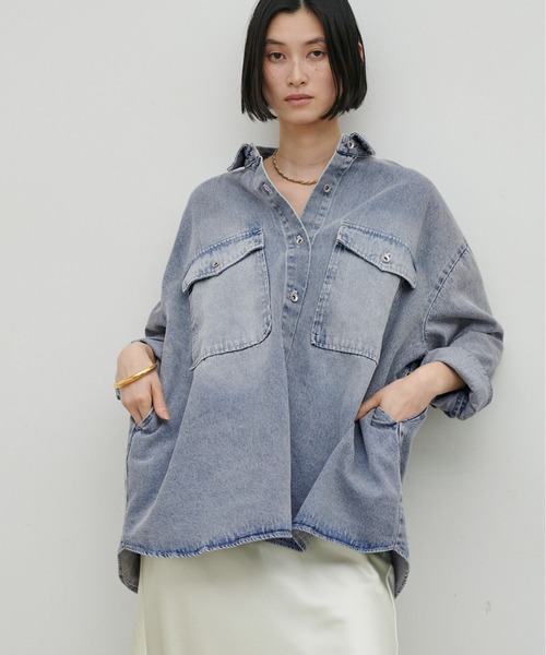 LARUTA（ラルータ）の「【LARUTA】デニムオーバーシャツ（シャツ/ブラウス・レディース・ブラック系その他/ブルー系その他・FREE）」の2枚目の写真