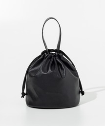 1PIU1UGUALE3  RELAX （ウノピゥウノウグァーレトレ リラックス）の「1PIU1UGUALE3 RELAX(ウノピゥウノウグァーレトレ リラックス)シンセティック サフィアーノ ドローストリングバッグ（ハンドバッグ）」