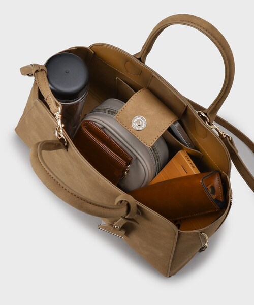 UNTITLED（アンタイトル）の「スエード調ZIPトート（トートバッグ・レディース・キャメル/ライトベージュ・99）」の15枚目の写真