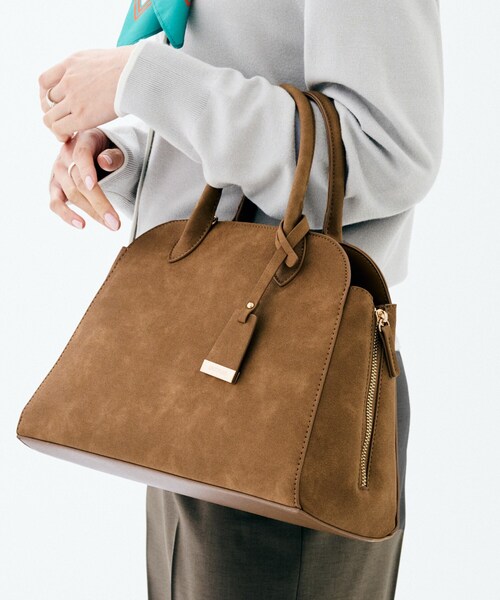 UNTITLED（アンタイトル）の「スエード調ZIPトート（トートバッグ・レディース・キャメル/ライトベージュ・99）」の6枚目の写真