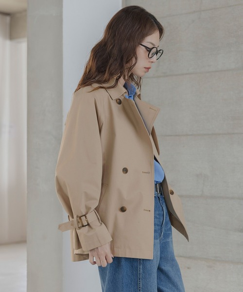 URBAN RESEARCH Sonny Label（アーバンリサーチサニーレーベル）の「撥水ショートトレンチコート（トレンチコート・レディース・ネイビー/ベージュ・38/36）」の4枚目の写真