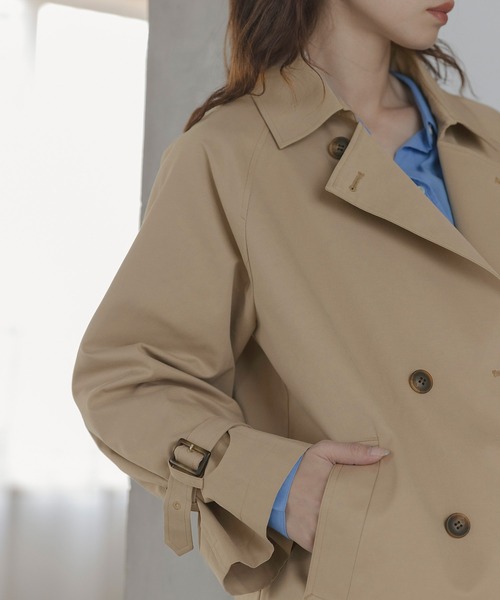 URBAN RESEARCH Sonny Label（アーバンリサーチサニーレーベル）の「撥水ショートトレンチコート（トレンチコート・レディース・ネイビー/ベージュ・38/36）」の3枚目の写真