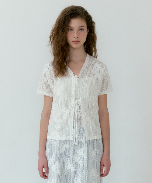 LUCIR ZU(ルシールズ)の「Wildflower Lace cardigan (ivory)(カーディガン/ボレロ・レディース・その他・FREE)」の1枚目の写真