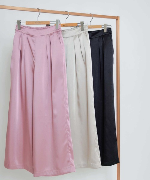 PICCIN(ピッチン)の「ヘミングサテンパンツ(その他パンツ・レディース・シャンパン/ピンク/ブラック・S/M)」の1枚目の写真