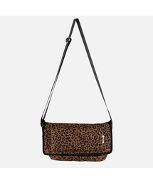 WICK（ウィック）の「メッセンジャーバッグ-ヒョウ柄（メッセンジャーバッグ）」