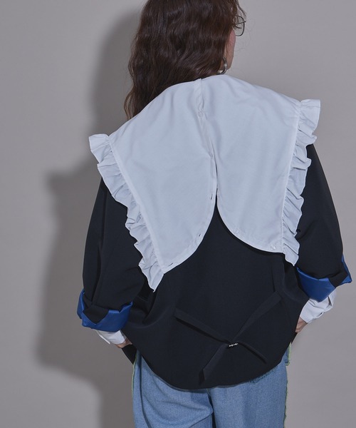 bohmal（ボマール）の「マルチウェイフリルカラーブラウス（シャツ/ブラウス・レディース・ホワイト/ブルー・MEDIUM）」の10枚目の写真