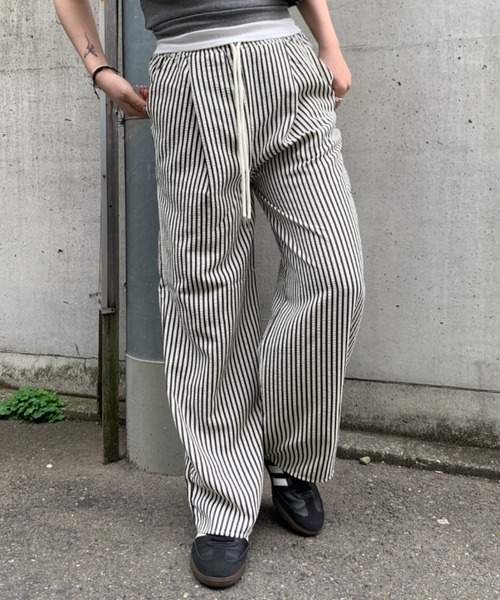 link lot(リンクロット)の「シアサッカーストライプタックイージーパンツ(その他パンツ・メンズ・ネイビー/ベージュ/ブラック・F)」の16枚目の写真