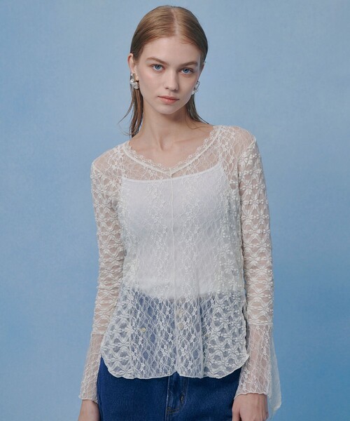 LOULOU WILLOUGHBY(ルルウィルビー)の「【LOULOU WILLOUGHBY】ベルスリーブレースプルオーバー(Tシャツ/カットソー・レディース・ブラック/オフホワイト・2)」の3枚目の写真