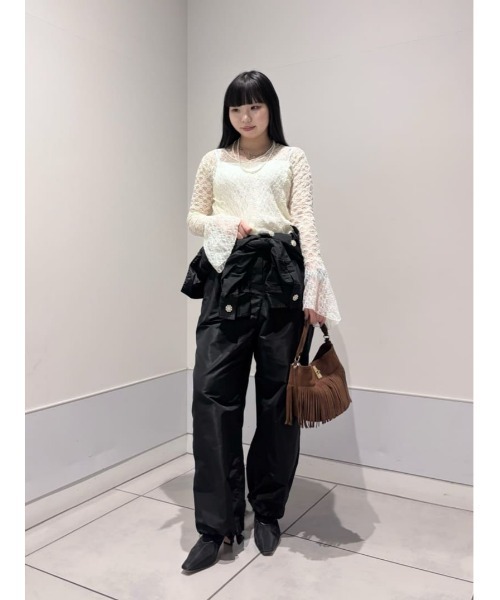 LOULOU WILLOUGHBY(ルルウィルビー)の「【LOULOU WILLOUGHBY】ベルスリーブレースプルオーバー(Tシャツ/カットソー・レディース・ブラック/オフホワイト・2)」の20枚目の写真