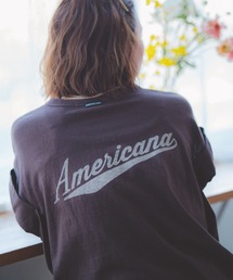 AMERICANA（アメリカーナ）の「【WEB先行予約】[Americana アメリカーナ] 別注 Americana バックロゴ ラウンドヘムプリントTシャツ（Tシャツ/カットソー）」