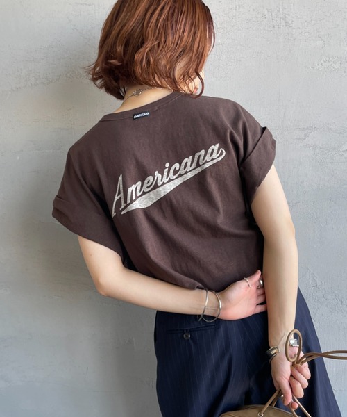 AMERICANA（アメリカーナ）の「【WEB先行予約】[Americana/アメリカーナ] 別注 Americana バックロゴ ラウンドヘムプリントTシャツ（Tシャツ/カットソー・レディース・ブラウン/ホワイト/スミクロ・ONE SIZE）」の8枚目の写真