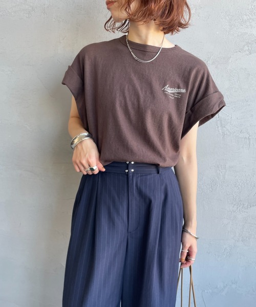 AMERICANA（アメリカーナ）の「【WEB先行予約】[Americana/アメリカーナ] 別注 Americana バックロゴ ラウンドヘムプリントTシャツ（Tシャツ/カットソー・レディース・ブラウン/ホワイト/スミクロ・ONE SIZE）」の9枚目の写真