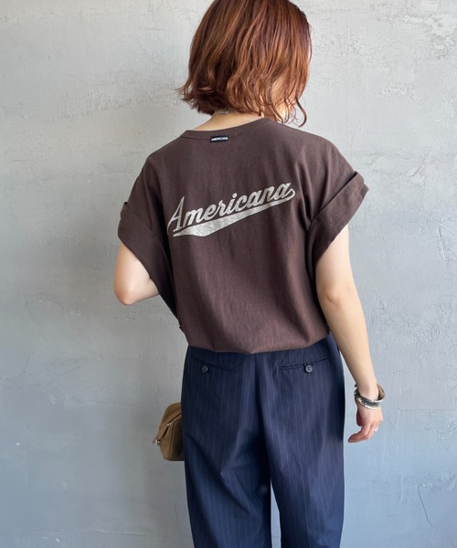 AMERICANA（アメリカーナ）の「【WEB先行予約】[Americana/アメリカーナ] 別注 Americana バックロゴ ラウンドヘムプリントTシャツ（Tシャツ/カットソー・レディース・ブラウン/ホワイト/スミクロ・ONE SIZE）」の10枚目の写真