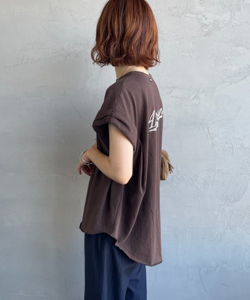 AMERICANA（アメリカーナ）の「【WEB先行予約】[Americana/アメリカーナ] 別注 Americana バックロゴ ラウンドヘムプリントTシャツ（Tシャツ/カットソー・レディース・ブラウン/ホワイト/スミクロ・ONE SIZE）」の14枚目の写真