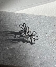 CAPRICIEUX LE'MAGE | 〈GOLDY/ゴールディ〉ワイヤーフラワーピアス(ネックレス)