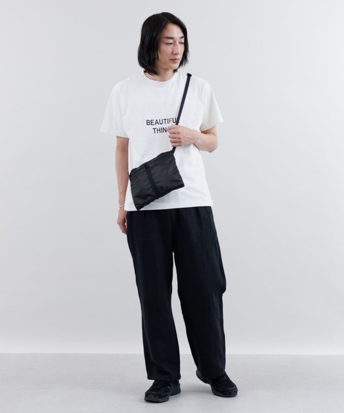kuros'(クロス)の「【kuros’オリジナル】ダイヤリップサコッシュ 日本製(ショルダーバッグ・メンズ・グレー/ブラック・FREE)」の4枚目の写真