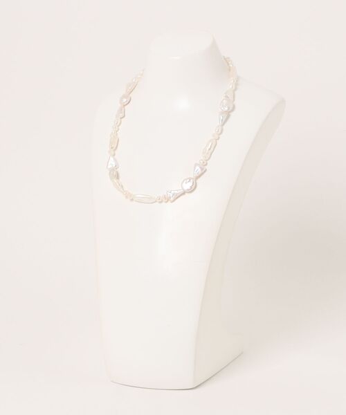 IRIS47（イリスフォーセブン）の「【IRIS 47】mozaic pearl necklace/モザイク パール ネックレス（ネックレス・レディース・ホワイト・FREE）」の7枚目の写真
