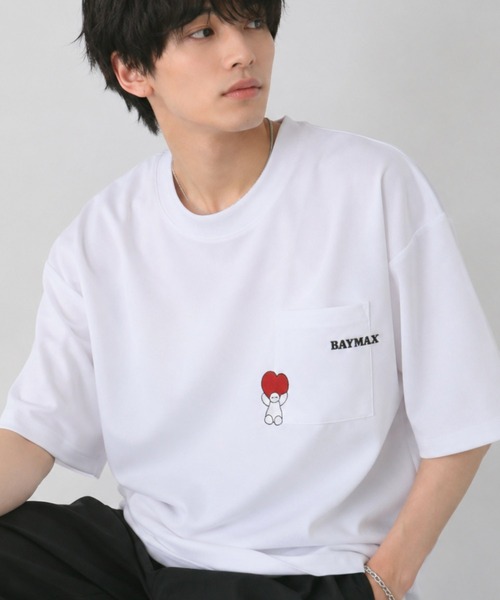 Disney(ディズニー)の「【Disney】ベイマックスポケット刺繍Tシャツ(Tシャツ/カットソー・メンズ・ホワイト/ブラック・XL/L/M/S)」の1枚目の写真