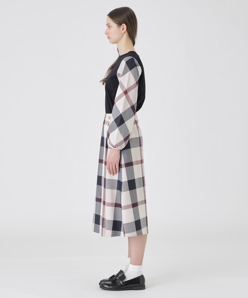 BLUE LABEL CRESTBRIDGE(ブルーレーベルクレストブリッジ)の「クレストブリッジチェックラップ風スカート(スカート・レディース・ブルー系その他2/パープル系その他4・38/36)」の10枚目の写真