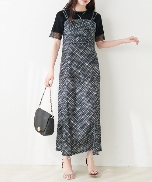 natural couture(ナチュラルクチュール)の「ドレープカットキャミワンピース(ワンピース・レディース・グレー/ブラック/グレイッシュベージュ/その他1・FREE)」の6枚目の写真