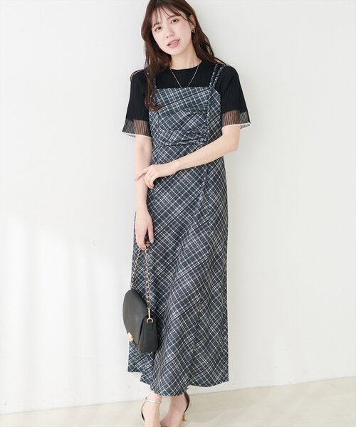 natural couture(ナチュラルクチュール)の「ドレープカットキャミワンピース(ワンピース・レディース・グレー/ブラック/グレイッシュベージュ/その他1・FREE)」の7枚目の写真