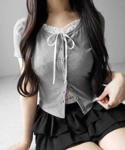 me+em select(ミームセレクト)の「フロントリボンレースレイヤード半袖リブトップス /front ribbon lace layered short sleeve rib tops(その他トップス・レディース・ブラック/グレー・FREE)」の11枚目の写真