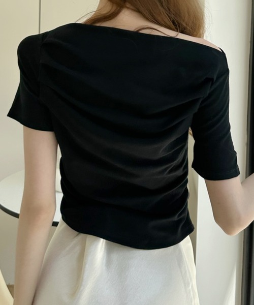 Ada.(エイダ)の「シンプル コンパクト丈 ドレープ オフショルダー トップス(Tシャツ/カットソー・レディース・グレー/ブラック/ホワイト/ピンク・FREE)」の12枚目の写真