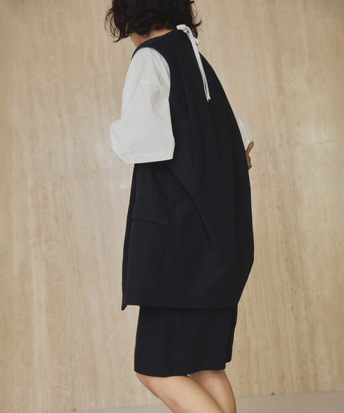 VERMEIL par iena（ヴェルメイユパーイエナ）の「《セットアップ可》Cool Touch リネンジレ（ベスト・レディース・ブラック/ブラウン・FREE）」の8枚目の写真