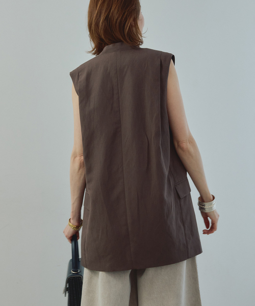 VERMEIL par iena（ヴェルメイユパーイエナ）の「《セットアップ可》Cool Touch リネンジレ（ベスト・レディース・ブラック/ブラウン・FREE）」の15枚目の写真