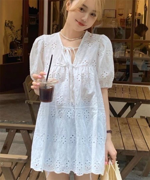Ritzy（リッツィー）の「パフスリーブ レース 半袖チュニックワンピース（ワンピース・レディース・ホワイト・XL/L/M）」の14枚目の写真