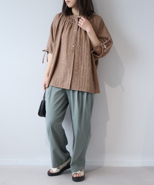 leswel(レスウェル)の「【LL~5L】【WEB/一部店舗限定】ドルマンスリーブブラウス(シャツ/ブラウス・レディース・ブラック/ライトグリーン/ブラウン・LL/3L/4L/5L)」の13枚目の写真