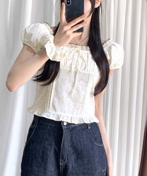 REMUR(レミュール)の「2点セット シュシュ付きドット柄フリルブラウス オフショル(シャツ/ブラウス・レディース・アイボリー/レッド/ネイビー・FREE)」の10枚目の写真