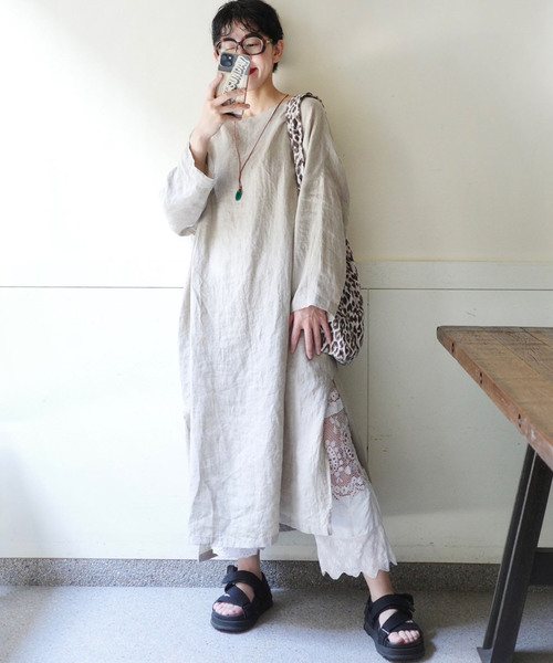 JOURNAL STANDARD LUXE(ジャーナルスタンダード ラックス)の「エアリネン Plain-DRESS(ワンピース・レディース・ネイビー/ベージュ/スカイブルー・FREE)」の4枚目の写真