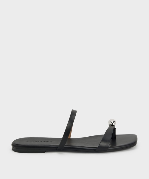 CHARLES & KEITH(チャールズ & キース)の「Raina レイナ トゥリング サンダル(サンダル・レディース・ブラック/ライトベージュ・22.5cm/23cm/23.5cm/24.5cm/25.5cm/25cm)」の10枚目の写真