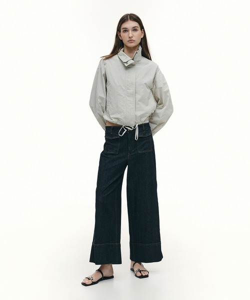 CHARLES & KEITH(チャールズ & キース)の「Raina レイナ トゥリング サンダル(サンダル・レディース・ブラック/ライトベージュ・22.5cm/23cm/23.5cm/24.5cm/25.5cm/25cm)」の11枚目の写真