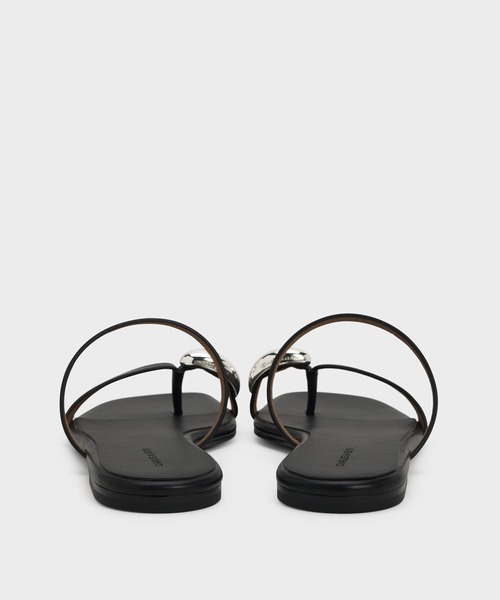 CHARLES & KEITH(チャールズ & キース)の「Raina レイナ トゥリング サンダル(サンダル・レディース・ブラック/ライトベージュ・22.5cm/23cm/23.5cm/24.5cm/25.5cm/25cm)」の8枚目の写真