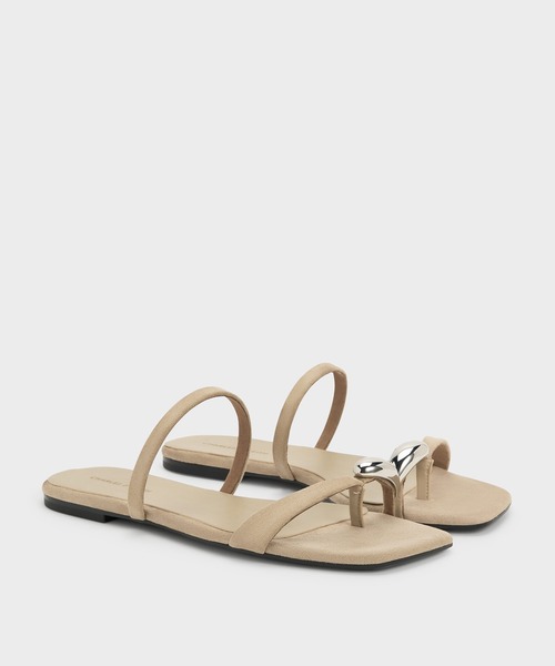 CHARLES & KEITH(チャールズ & キース)の「Raina レイナ トゥリング サンダル(サンダル・レディース・ブラック/ライトベージュ・22.5cm/23cm/23.5cm/24.5cm/25.5cm/25cm)」の4枚目の写真