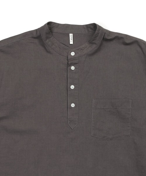 The DUFFER of ST.GEORGE（ザダファーオブセントジョージ）の「LINEN BLEND BAND COLLAR 3Q SHIRT：綿麻素材 7分袖 バンドカラーシャツ（シャツ/ブラウス・メンズ・チャコールグレー/ブラック/ネイビー/ホワイト・X-LARGE/LARGE/MEDIUM/SMALL）」の21枚目の写真