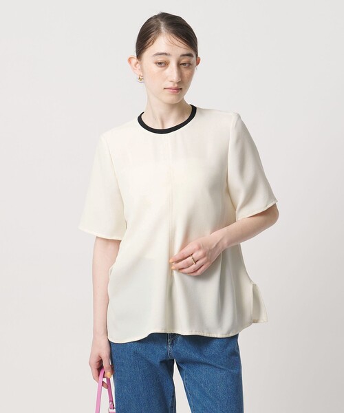 UNITED ARROWS(ユナイテッドアローズ)の「COMFY イレギュラー ヘム ブラウス ‐防汚 UVカット ウォッシャブル‐(シャツ/ブラウス・レディース・ブラック/オフホワイト/ダークグレー・FREE)」の4枚目の写真