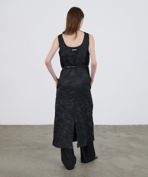 LEVAR（レバー）の「Wrinkle Washed Two-way Dress - Black（ワンピース・レディース・ブラック・FREE）」の5枚目の写真