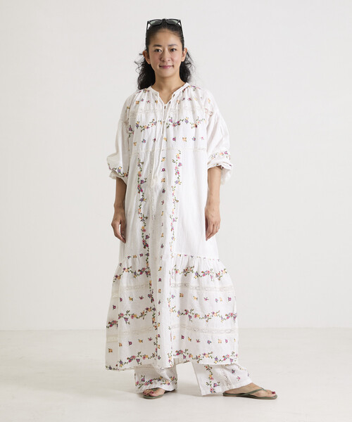 Freada（フリーダ）の「Freada/フリーダ ドビー花刺繍×レースドレス（ワンピース・レディース・ホワイト/ブラック・ONE SIZE）」の7枚目の写真
