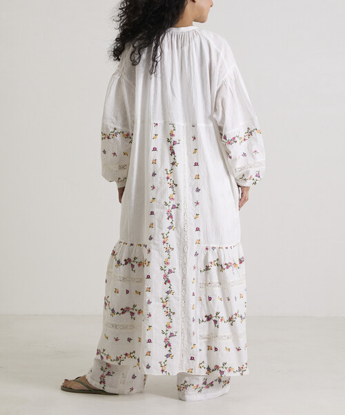 Freada（フリーダ）の「Freada/フリーダ ドビー花刺繍×レースドレス（ワンピース・レディース・ホワイト/ブラック・ONE SIZE）」の17枚目の写真