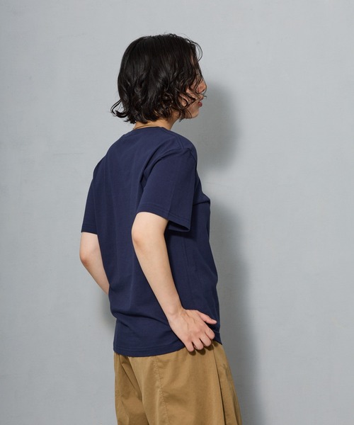 aremoi(アレモイ)の「ヴィンテージライク ドッググラフィック クルーネックTシャツ(Tシャツ/カットソー・レディース・ネイビー・SMALL/MEDIUM/LARGE)」の14枚目の写真
