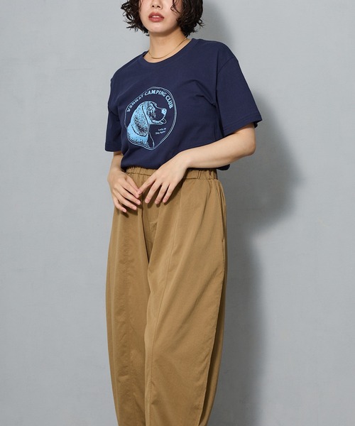 aremoi(アレモイ)の「ヴィンテージライク ドッググラフィック クルーネックTシャツ(Tシャツ/カットソー・レディース・ネイビー・SMALL/MEDIUM/LARGE)」の21枚目の写真
