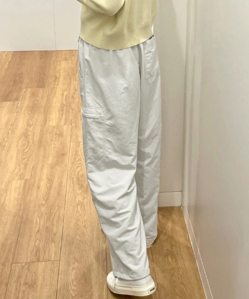 ONEP STAR(ワンピスター)の「ポケットデザインカーゴパンツ(カーゴパンツ・レディース・ブラック/ダークブラウン/ライトベージュ/セージグリーン・LARGE/SMALL/X-LARGE/MEDIUM)」の19枚目の写真