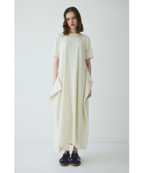 HeRIN.CYE(ヘリンドットサイ)の「Deformation flare cut onepiece / ディフォメーションフレアーカットワンピース(ワンピース・レディース・グリーン/ホワイト/ブラック・FREE)」の2枚目の写真
