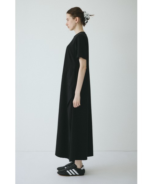 HeRIN.CYE(ヘリンドットサイ)の「Deformation flare cut onepiece / ディフォメーションフレアーカットワンピース(ワンピース・レディース・グリーン/ホワイト/ブラック・FREE)」の8枚目の写真
