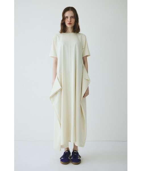 HeRIN.CYE(ヘリンドットサイ)の「Deformation flare cut onepiece / ディフォメーションフレアーカットワンピース(ワンピース・レディース・グリーン/ホワイト/ブラック・FREE)」の6枚目の写真